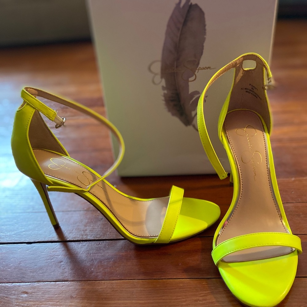 Jessica Simpson Pumps